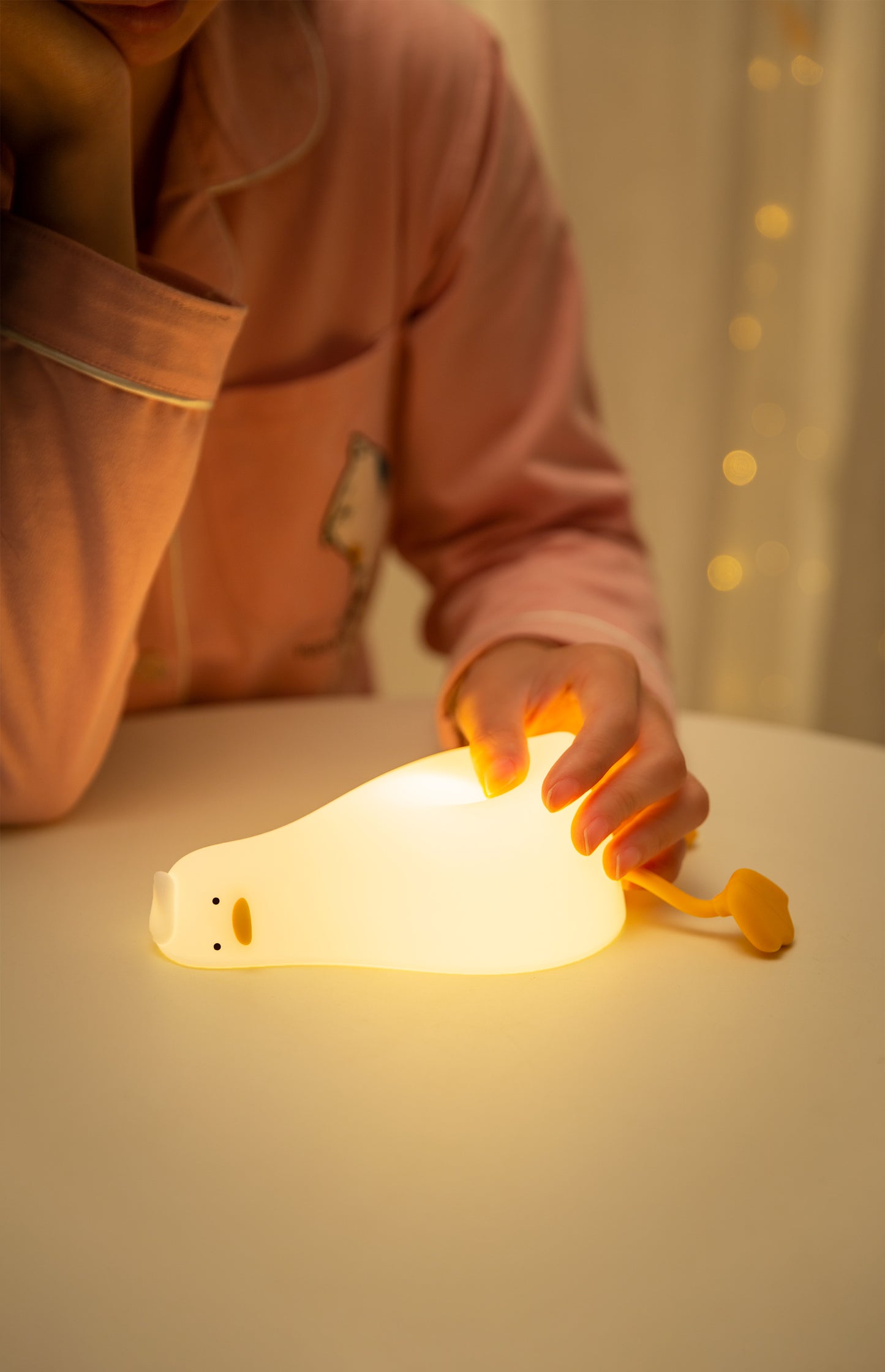 Lying Duck Lamp